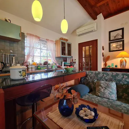 Semesterbostad House 2131