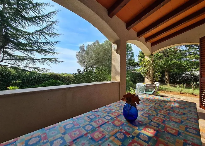 House 2131 * 메덜린